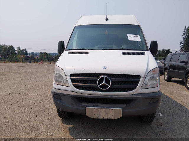 45780188 :رقم المزاد ، WD3PE7CC5A5497379 vin ، 2010 Mercedes-benz Sprinter Van 2500 مزاد بيع