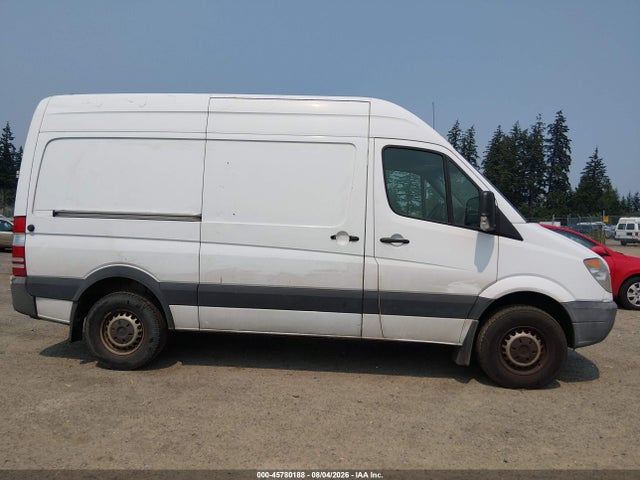 45780188 :رقم المزاد ، WD3PE7CC5A5497379 vin ، 2010 Mercedes-benz Sprinter Van 2500 مزاد بيع