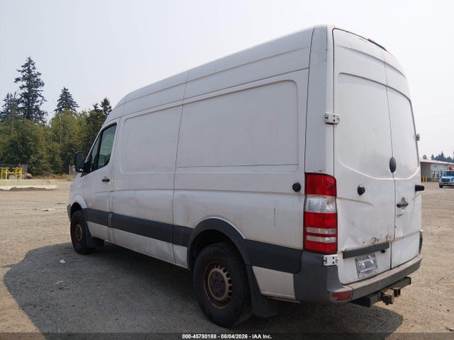 45780188 :رقم المزاد ، WD3PE7CC5A5497379 vin ، 2010 Mercedes-benz Sprinter Van 2500 مزاد بيع