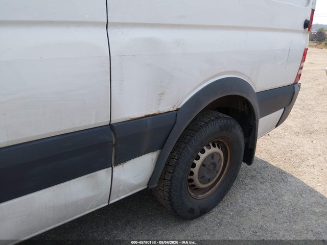 45780188 :رقم المزاد ، WD3PE7CC5A5497379 vin ، 2010 Mercedes-benz Sprinter Van 2500 مزاد بيع