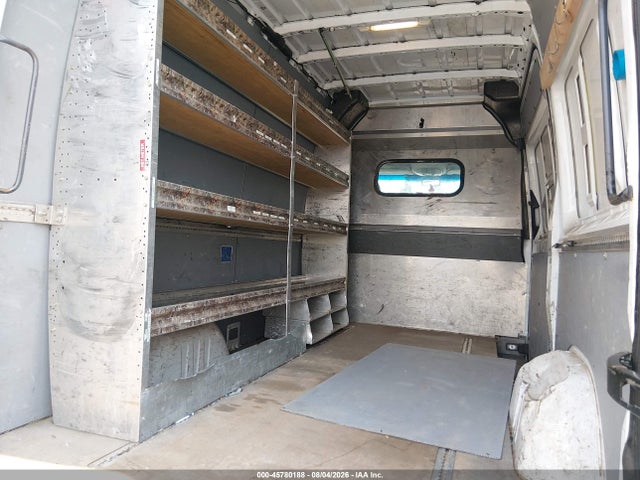 45780188 :رقم المزاد ، WD3PE7CC5A5497379 vin ، 2010 Mercedes-benz Sprinter Van 2500 مزاد بيع