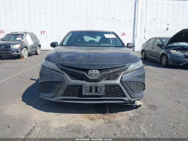 Продажа на аукционе авто 2022 Toyota Camry Se Nightshade Edition, vin: 4T1G11AK7NU029847, номер лота: 45780206