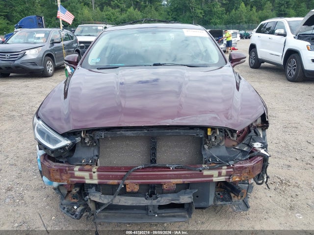 3FA6P0HDXHR109449 Ford FUSION SE