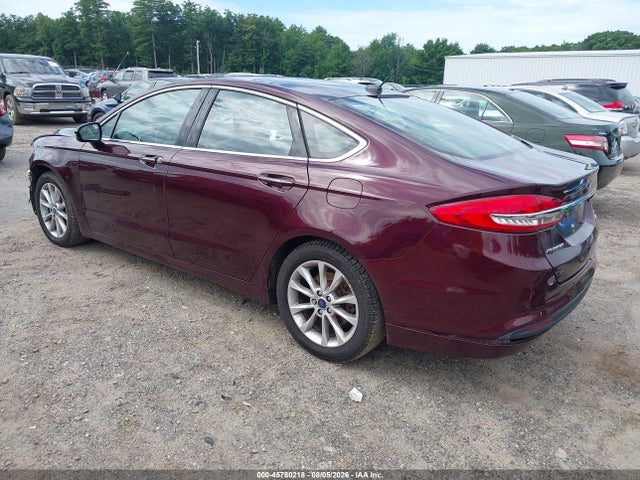 3FA6P0HDXHR109449 Ford FUSION SE
