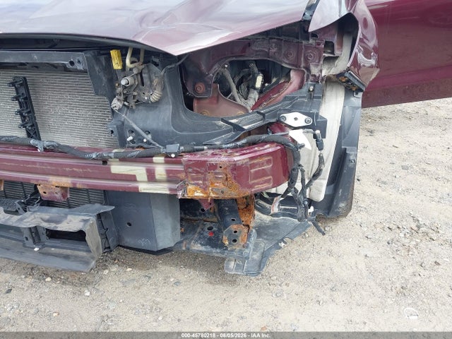 3FA6P0HDXHR109449 Ford FUSION SE