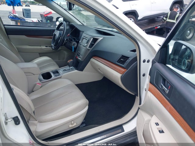 Продаж на аукціоні авто 2014 Subaru Outback 2.5i Limited, vin: 4S4BRCLC0E3208838, номер лоту: 45780224