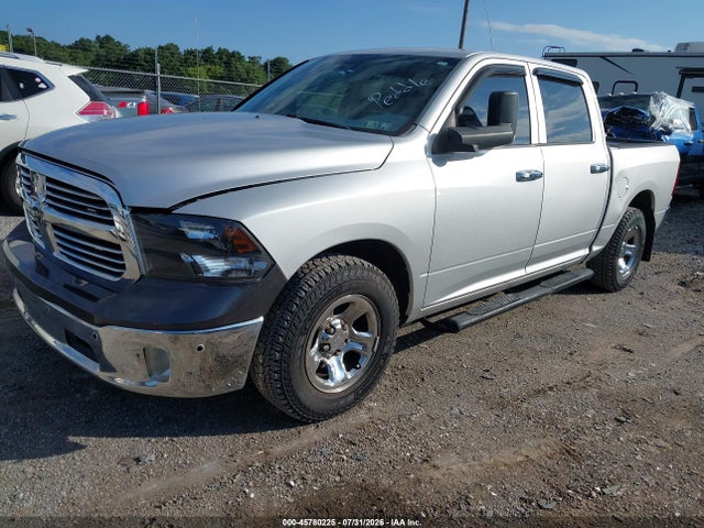 45780225 :رقم المزاد ، 1D7RB1CP2BS541970 vin ، 2011 Ram Ram 1500 St مزاد بيع