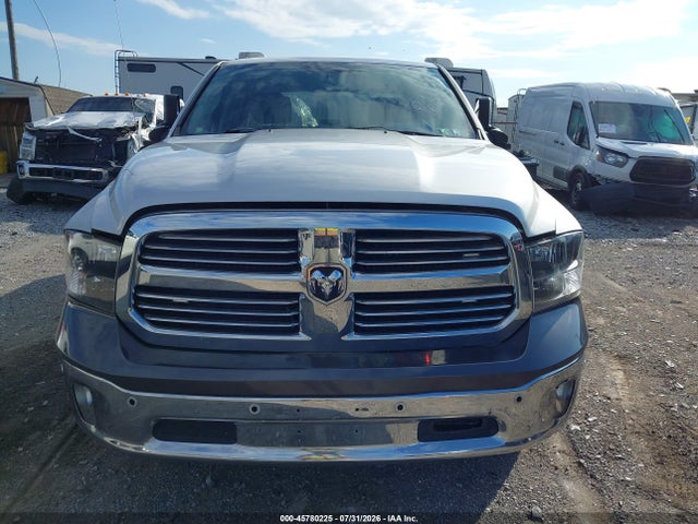 45780225 :رقم المزاد ، 1D7RB1CP2BS541970 vin ، 2011 Ram Ram 1500 St مزاد بيع