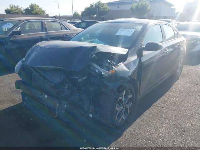 3KPF24ADXME272002 KIA Forte Lxs