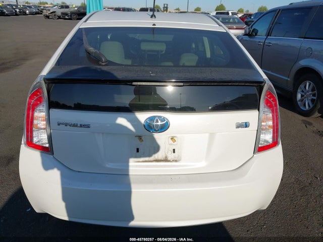 Toyota Prius Two 2014 JTDKN3DU3E0390169 Image 17