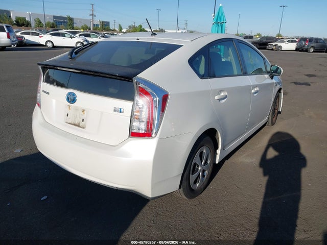 Toyota Prius Two 2014 JTDKN3DU3E0390169 Image 4
