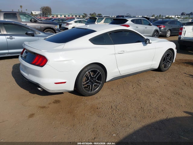 Ford Mustang Ecoboost 2018 1FA6P8TH8J5125067 Image 4