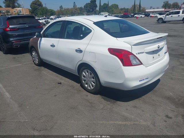 3N1CN7AP3EL813316 Nissan Versa 1.6 Sv