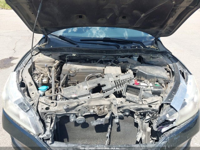 45780297 :رقم المزاد ، 1HGCR2F3XHA170888 vin ، 2017 Honda Accord Lx مزاد بيع