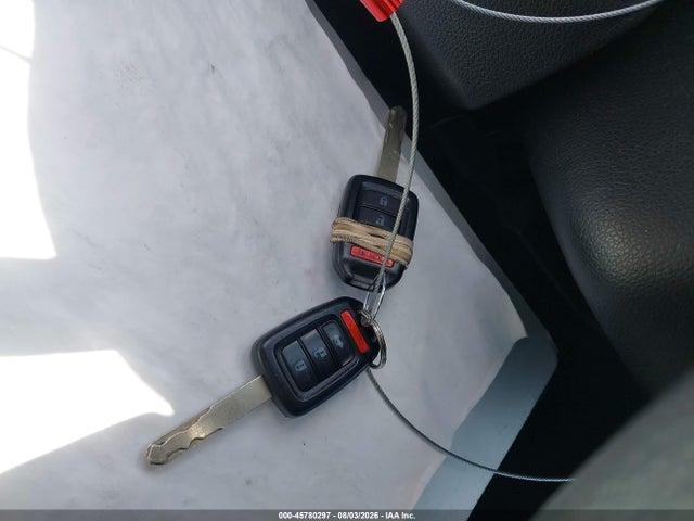 45780297 :رقم المزاد ، 1HGCR2F3XHA170888 vin ، 2017 Honda Accord Lx مزاد بيع