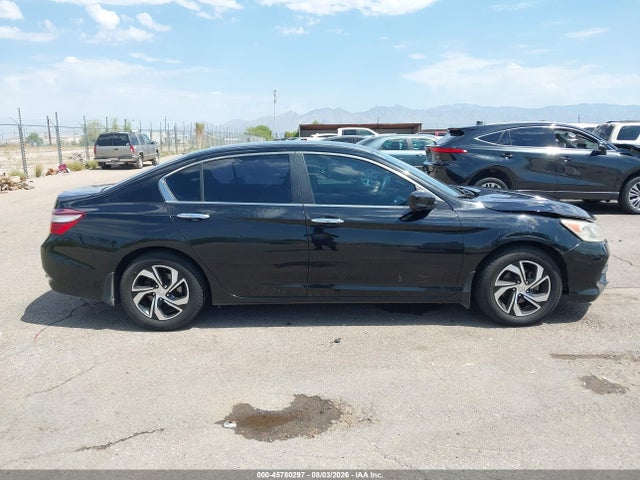 45780297 :رقم المزاد ، 1HGCR2F3XHA170888 vin ، 2017 Honda Accord Lx مزاد بيع