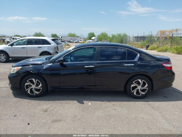 45780297 :رقم المزاد ، 1HGCR2F3XHA170888 vin ، 2017 Honda Accord Lx مزاد بيع