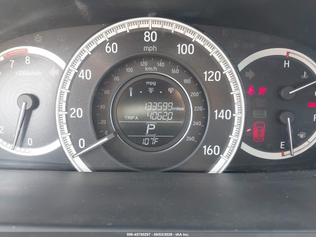 45780297 :رقم المزاد ، 1HGCR2F3XHA170888 vin ، 2017 Honda Accord Lx مزاد بيع