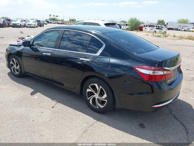 45780297 :رقم المزاد ، 1HGCR2F3XHA170888 vin ، 2017 Honda Accord Lx مزاد بيع