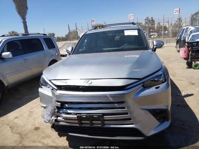 Lexus Tx 350 Luxury 2024 5TDAAAB6XRS000817 Image 12