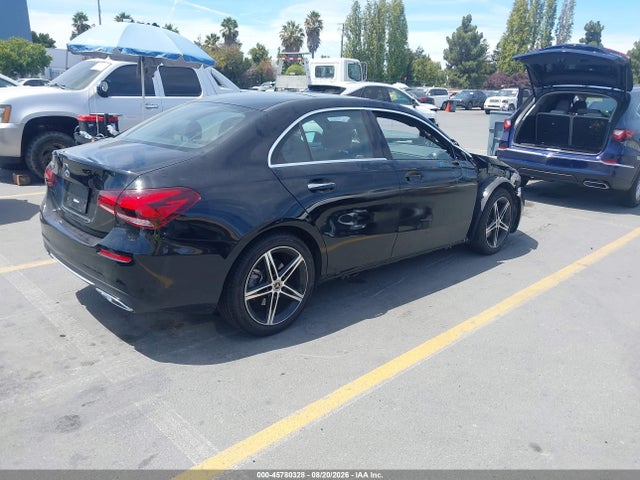 Mercedes-Benz A 220 2022 W1K3G4EB2NJ336492 Image 4