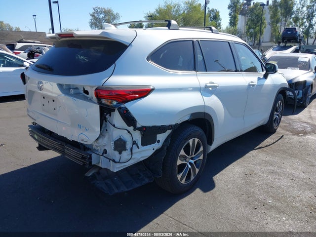 Toyota Highlander Xle 2021 5TDHZRAH8MS056384 Image 4