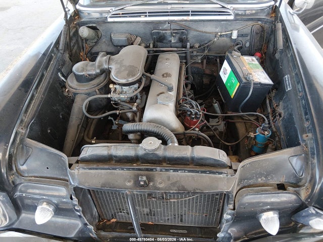 45780404 :رقم المزاد ، 038052B vin ، 1961 Mercedes-benz 220s مزاد بيع