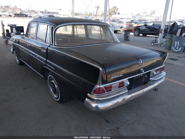 45780404 :رقم المزاد ، 038052B vin ، 1961 Mercedes-benz 220s مزاد بيع