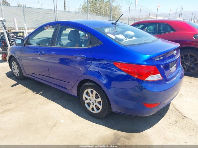 2013 Hyundai Accent Gls მანქანა იყიდება აუქციონზე, vin: KMHCT4AE1DU448375, აუქციონის ნომერი: 45780412