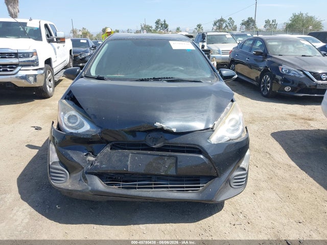 Toyota Prius C Two 2016 JTDKDTB30G1121654 Image 12