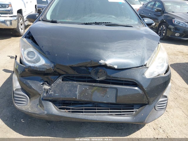Toyota Prius C Two 2016 JTDKDTB30G1121654 Image 6