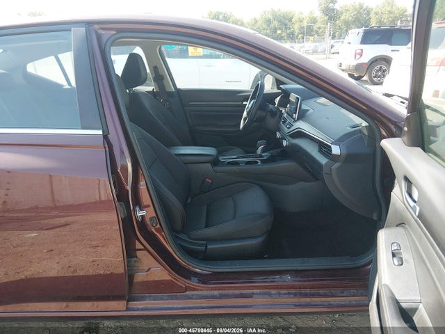Продажа на аукционе авто 2024 Nissan Altima Sv Fwd, vin: 1N4BL4DVXRN371301, номер лота: 45780445