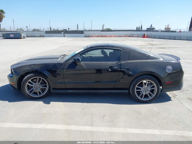 45780490 :رقم المزاد ، 1ZVBP8CF6B5106426 vin ، 2011 Ford Mustang Gt مزاد بيع