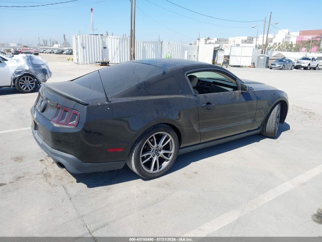45780490 :رقم المزاد ، 1ZVBP8CF6B5106426 vin ، 2011 Ford Mustang Gt مزاد بيع