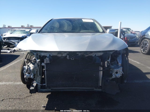 45780505 :رقم المزاد ، 4T1F11AK2MU465208 vin ، 2021 Toyota Camry Xle مزاد بيع