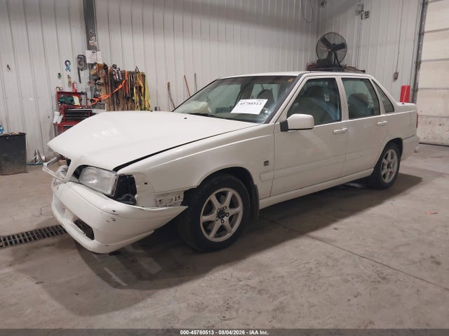 Продажа на аукционе авто 2000 Volvo S70 Se, vin: YV1LS61J2Y2670189, номер лота: 45780513
