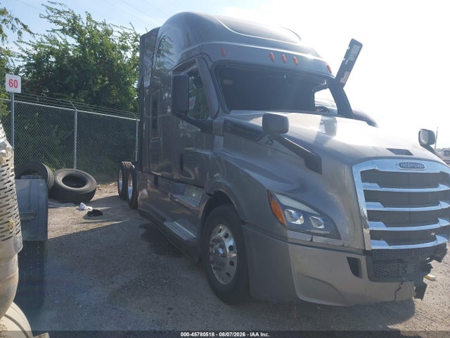 Продажа на аукционе авто 2021 Freightliner New Cascadia 126, vin: 3AKJHHDR5MSMJ7555, номер лота: 45780518