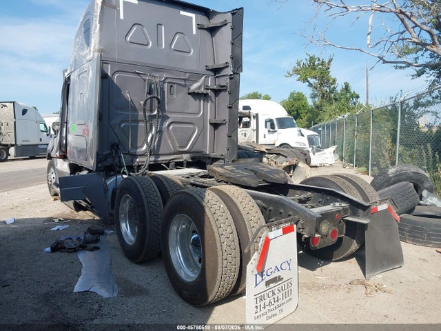 Продажа на аукционе авто 2021 Freightliner New Cascadia 126, vin: 3AKJHHDR5MSMJ7555, номер лота: 45780518