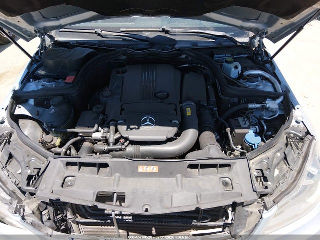 2013 Mercedes-benz C 250 მანქანა იყიდება აუქციონზე, vin: WDDGJ4HB8DG033968, აუქციონის ნომერი: 45780528
