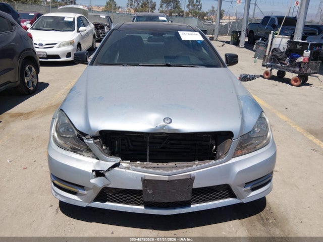 2013 Mercedes-benz C 250 მანქანა იყიდება აუქციონზე, vin: WDDGJ4HB8DG033968, აუქციონის ნომერი: 45780528