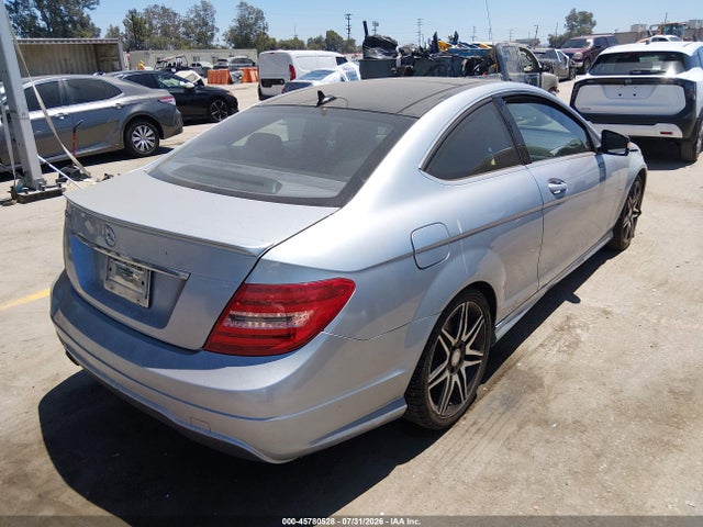 2013 Mercedes-benz C 250 მანქანა იყიდება აუქციონზე, vin: WDDGJ4HB8DG033968, აუქციონის ნომერი: 45780528
