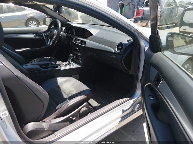 2013 Mercedes-benz C 250 მანქანა იყიდება აუქციონზე, vin: WDDGJ4HB8DG033968, აუქციონის ნომერი: 45780528