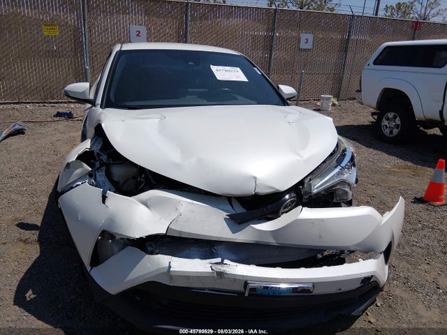 JTNKHMBXXK1015830 Toyota C-HR XLE