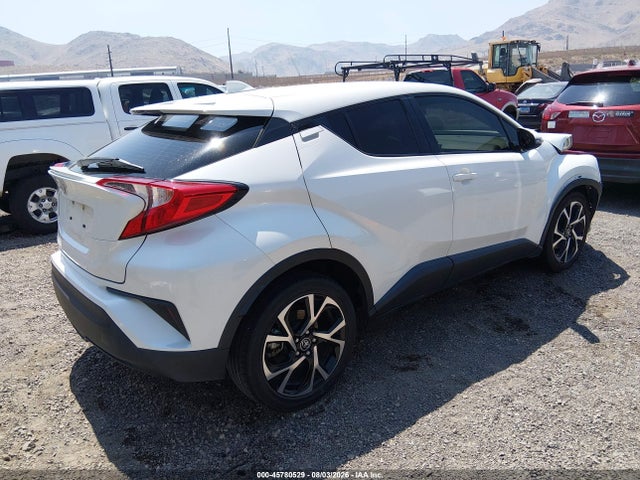 JTNKHMBXXK1015830 Toyota C-HR XLE