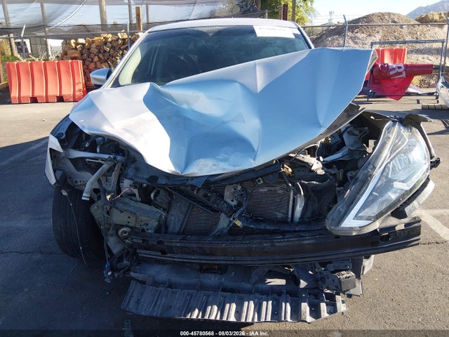 45780568 :رقم المزاد ، 3N1AB7AP7JY305640 vin ، 2018 Nissan Sentra S مزاد بيع