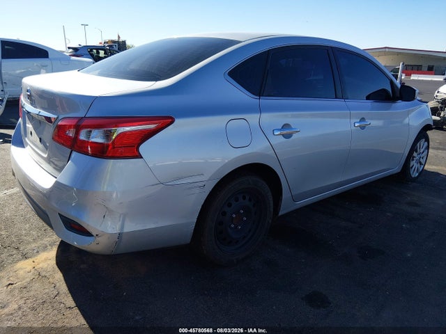 45780568 :رقم المزاد ، 3N1AB7AP7JY305640 vin ، 2018 Nissan Sentra S مزاد بيع
