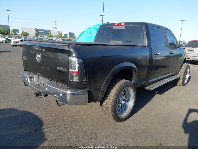 1C6RR7TT1JS157593 RAM 1500 Big Horn 4x4 6&#039;4 Box