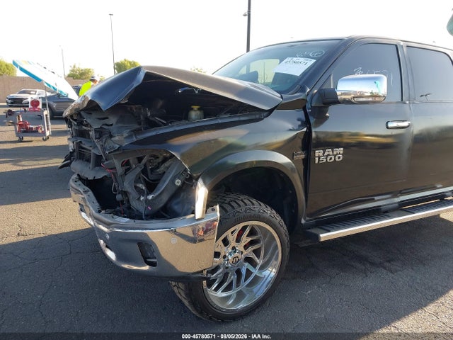 1C6RR7TT1JS157593 RAM 1500 Big Horn 4x4 6&#039;4 Box