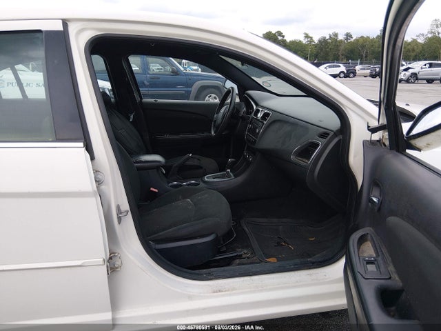 Продаж на аукціоні авто 2011 Chrysler 200 Lx, vin: 1C3BC4FB8BN515693, номер лоту: 45780581
