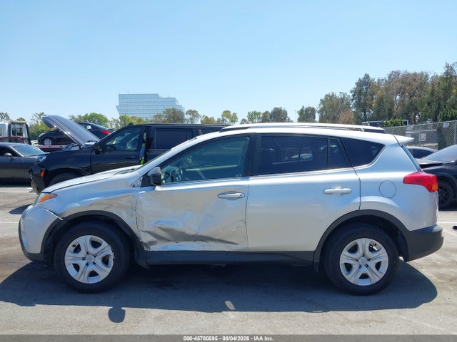 Toyota RAV4 LE 2015 JTMZFREV8FJ042272 Image 14